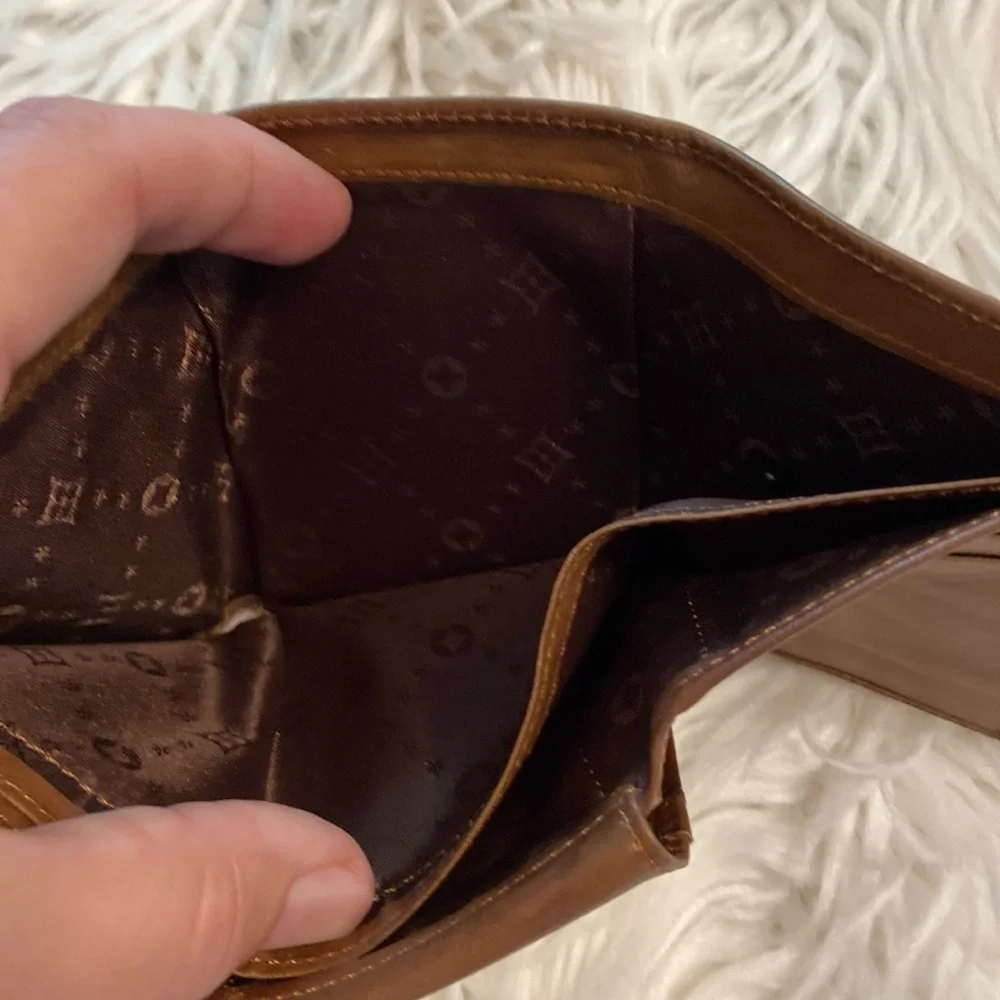 ROLENDIO MAN WALLET BNWOT please see all photos